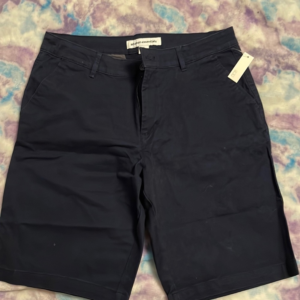 Amazon essentials women’s shorts size 10